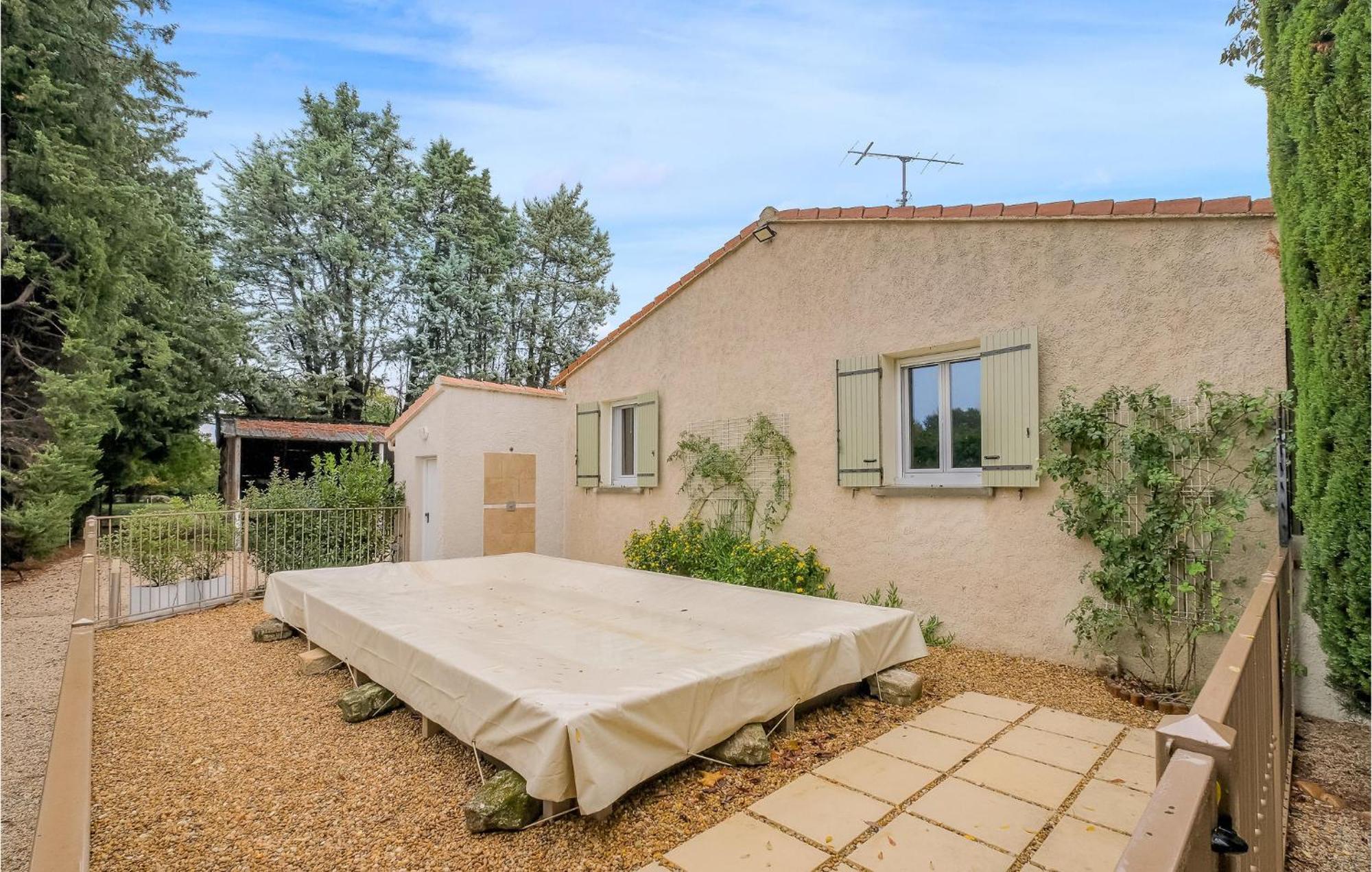 Beautiful Home In Saint-Remy-De-Provence Exterior photo