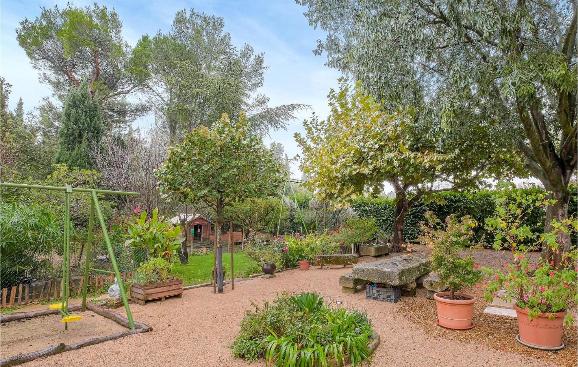 Beautiful Home In Saint-Remy-De-Provence Exterior photo