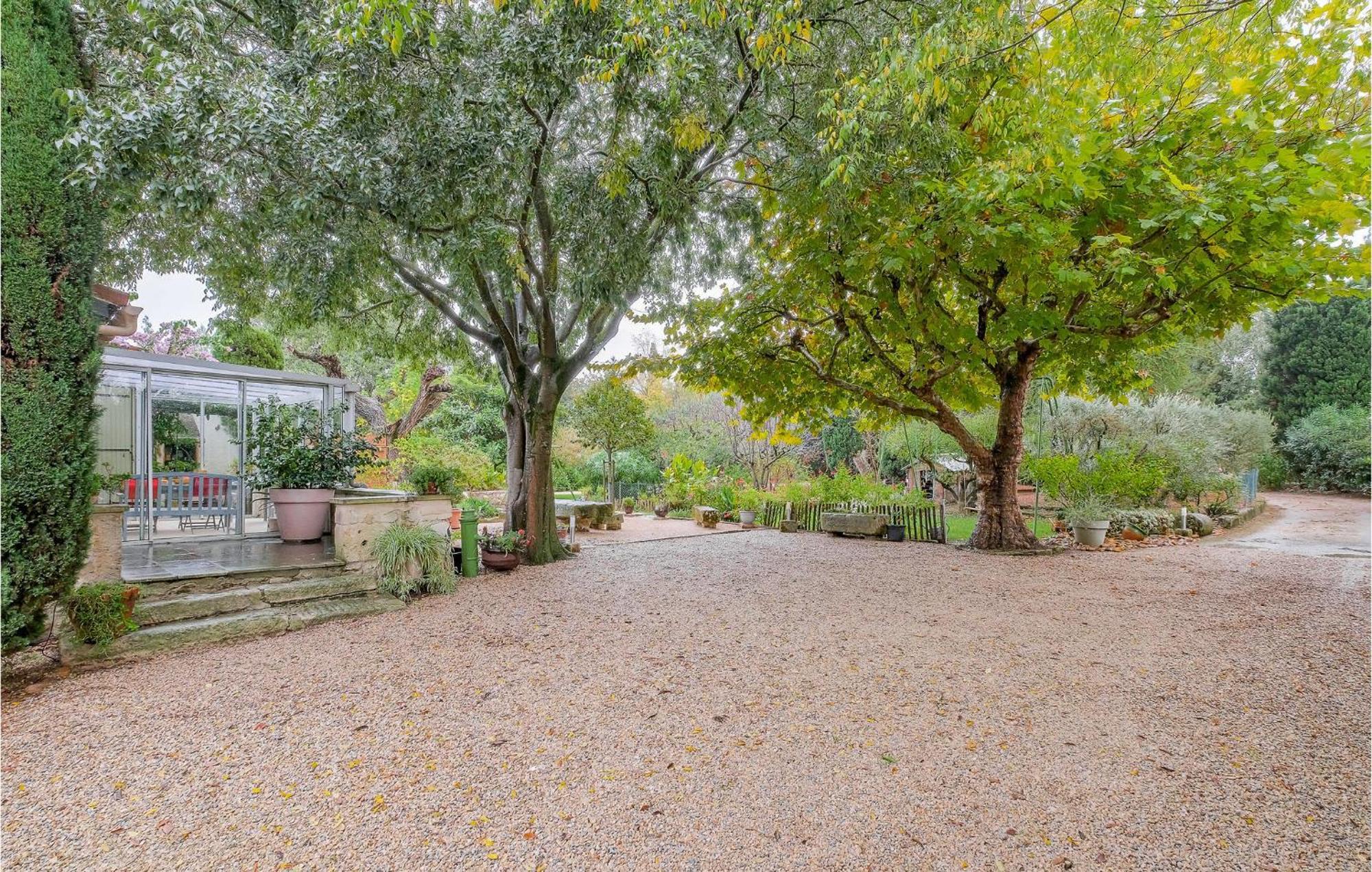 Beautiful Home In Saint-Remy-De-Provence Exterior photo